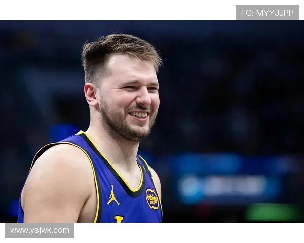 湖人官宣东契奇伤退怒踢广告牌